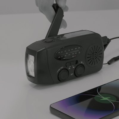 Radio de emergencia con linterna