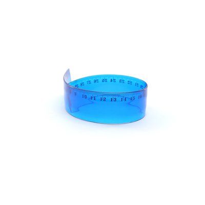 Regla flexible de 30 cm.