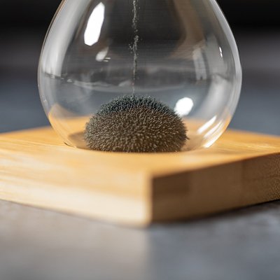 Reloj de Arena Magnética