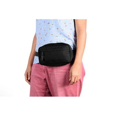 Riñonera reciclada con bolsillo frontal