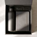 Set office con libreta y botella Negro
