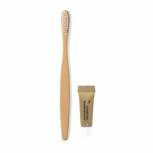 Set dental con cepillo de dientes y pasta Natu