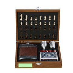 Set petaca con ajedrez | Area 2 | 70 x 20