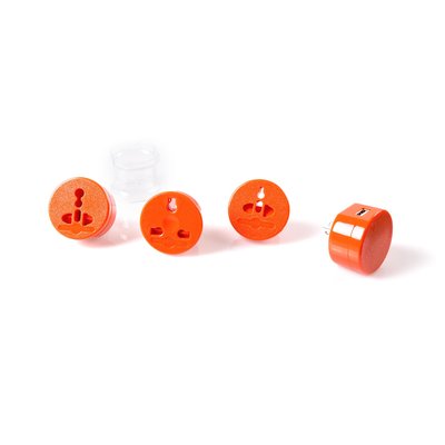 Set de 4 adaptadores para enchufes con usb