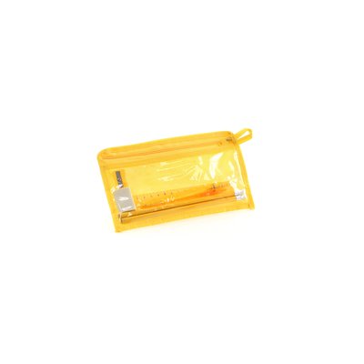 Set de 7 piezas en estuche con cuerpo en non-woven