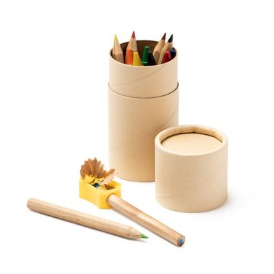 Set con lápices y ceras para colorear