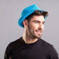 Sombrero en poliéster de color personalizable