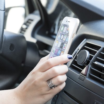 Soporte Magnético Smartphone en Coche