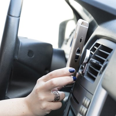 Soporte Magnético Smartphone en Coche