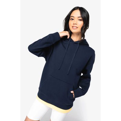 Sudadera orgánica con capucha bolsillo y hombros caídos