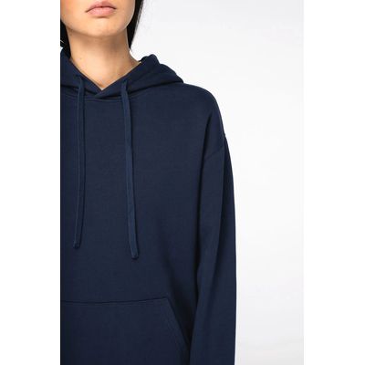 Sudadera orgánica con capucha bolsillo y hombros caídos