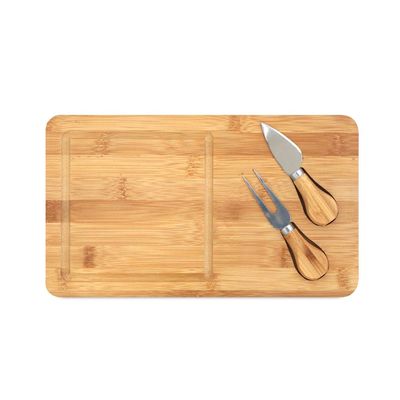 Tabla para quesos de bambú con utensilios