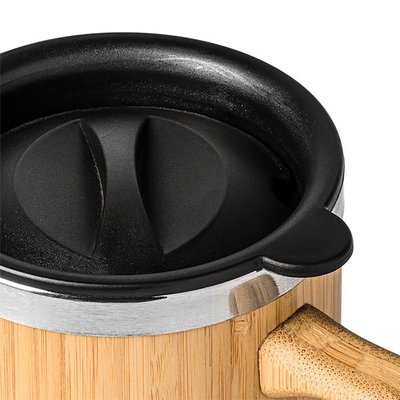 Taza de acero con tapa dosificadora