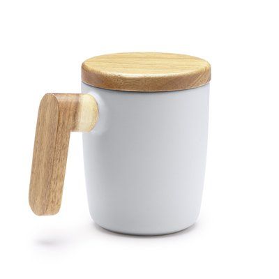 Taza de cerámica en acabado mate