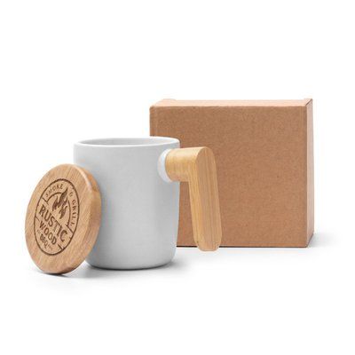 Taza de cerámica en acabado mate