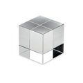 Trofeo con forma de cubo de cristal