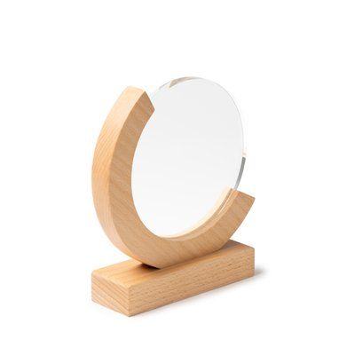 Trofeo de cristal circular con base de bambú