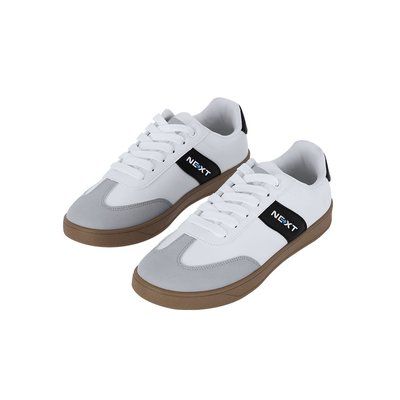 Zapatilla de piel suave y suela acolchada